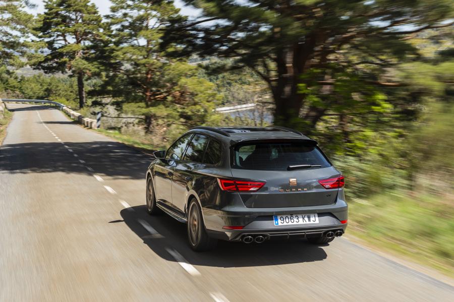  Seat Leon Cupra R ST (5F) 2018 года  (WW) (фото 39 из 40)